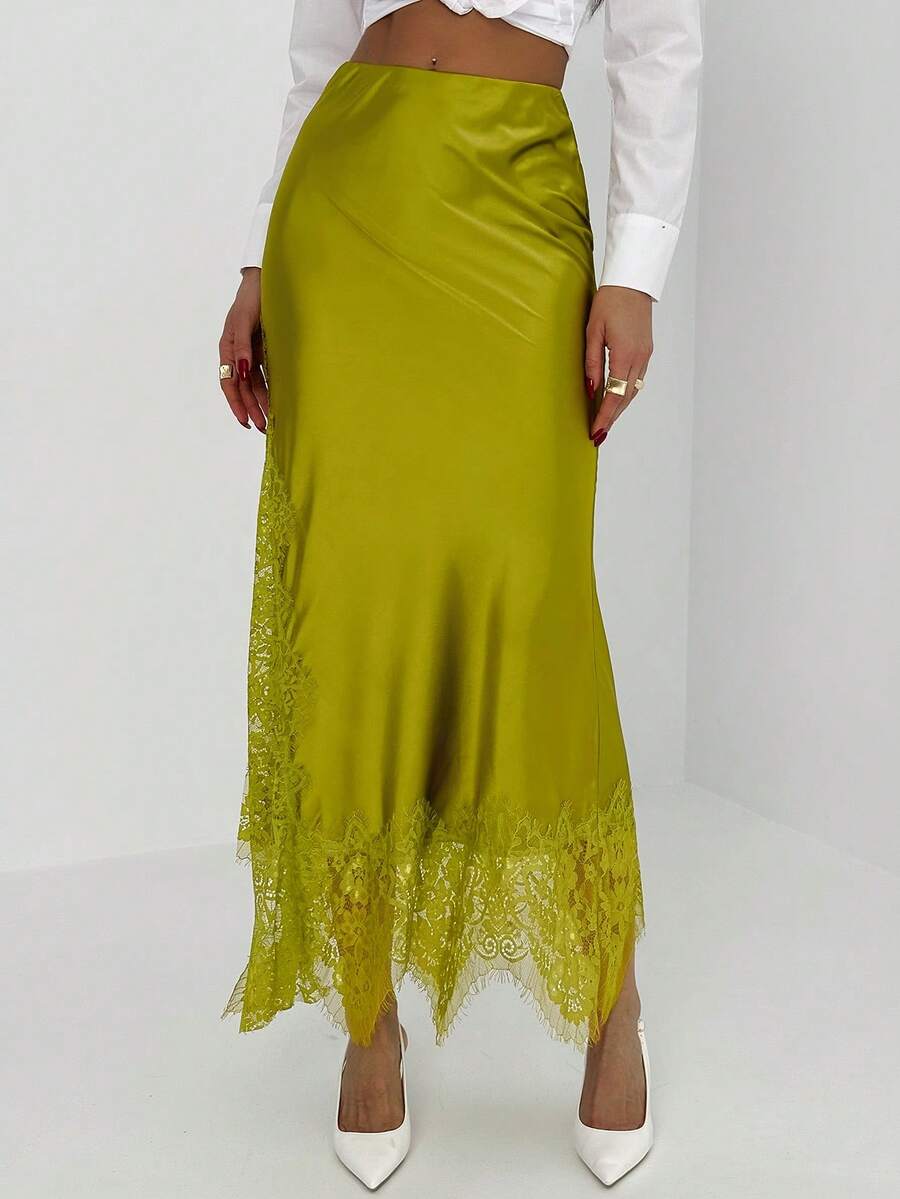 Contrast Lace Skirt