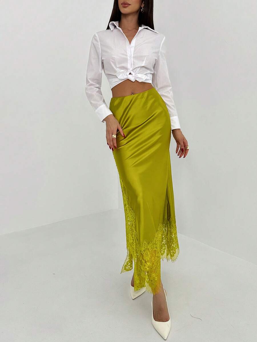 Contrast Lace Skirt