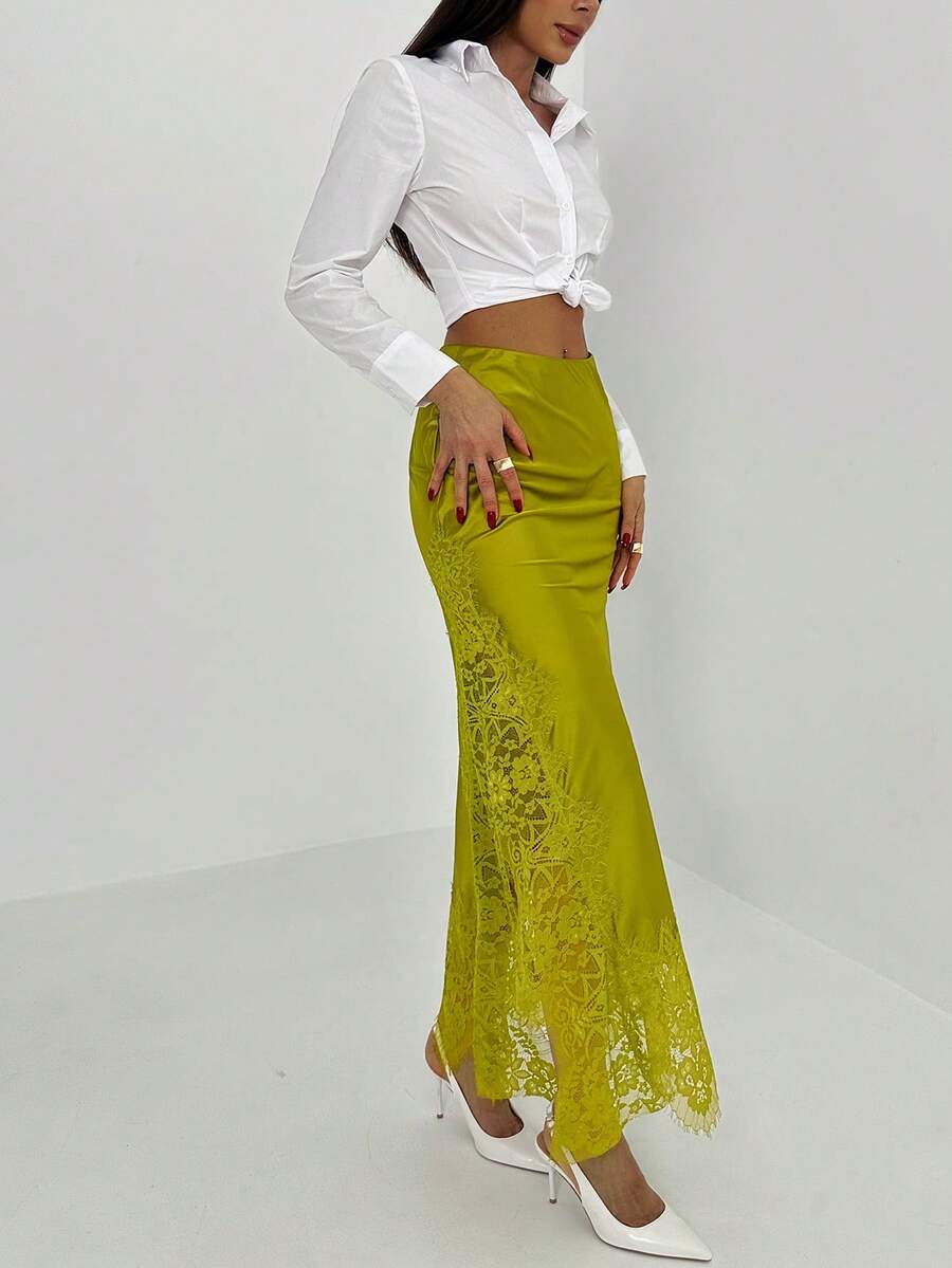 Contrast Lace Skirt