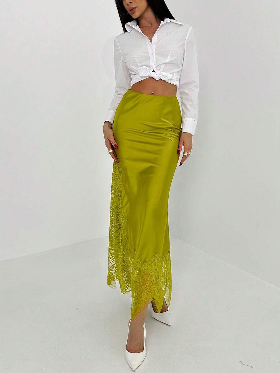 Contrast Lace Skirt