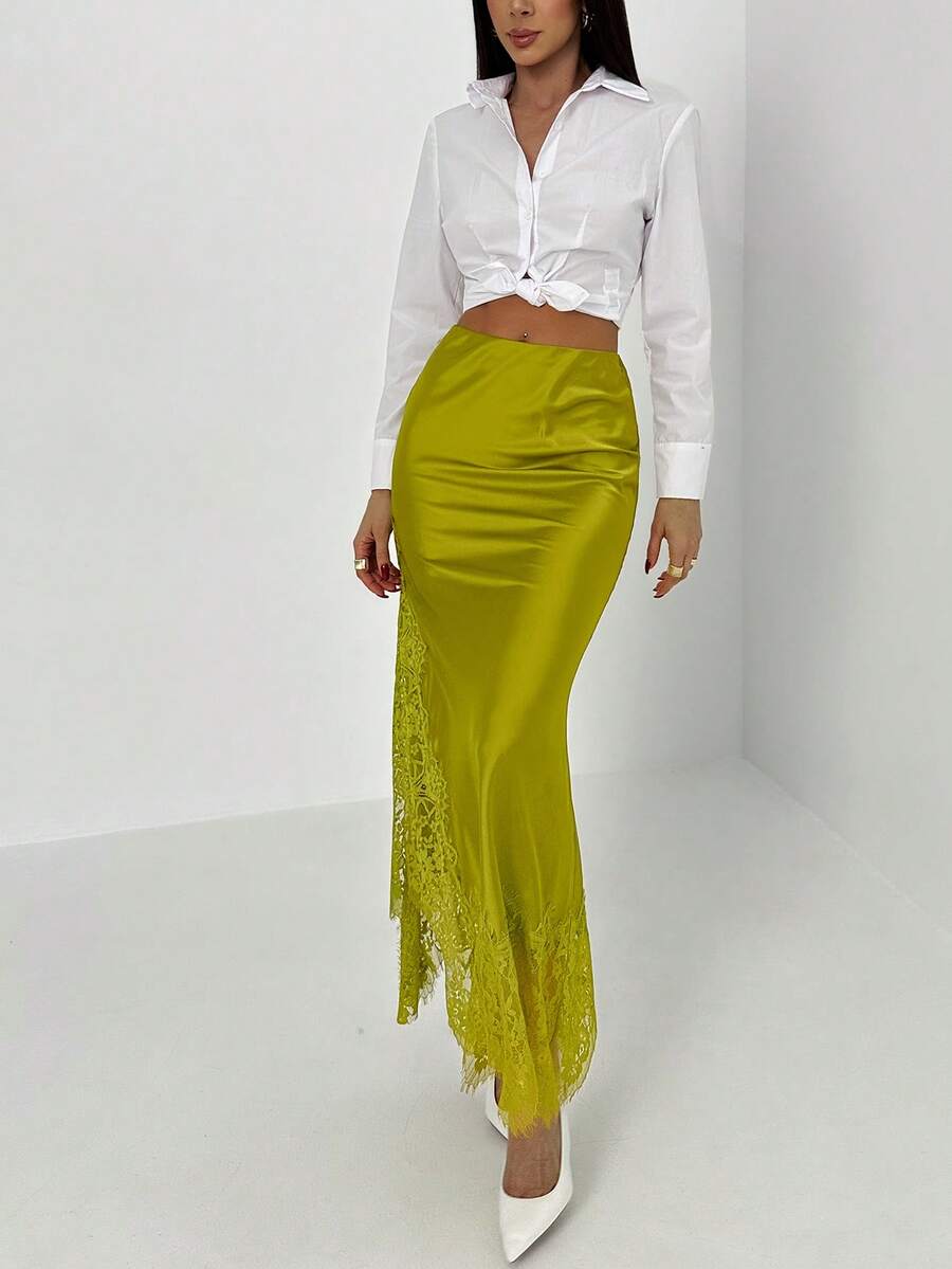 Contrast Lace Skirt