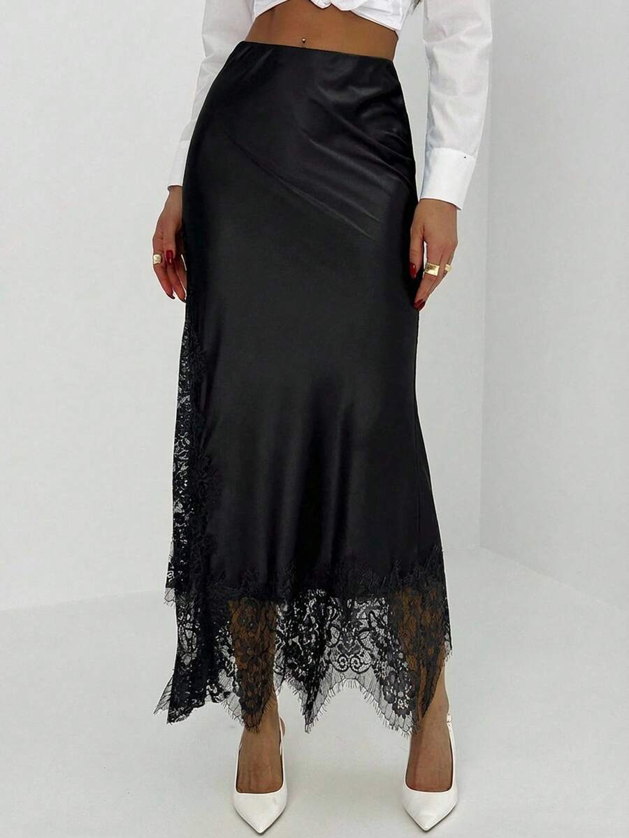 Contrast Lace Skirt