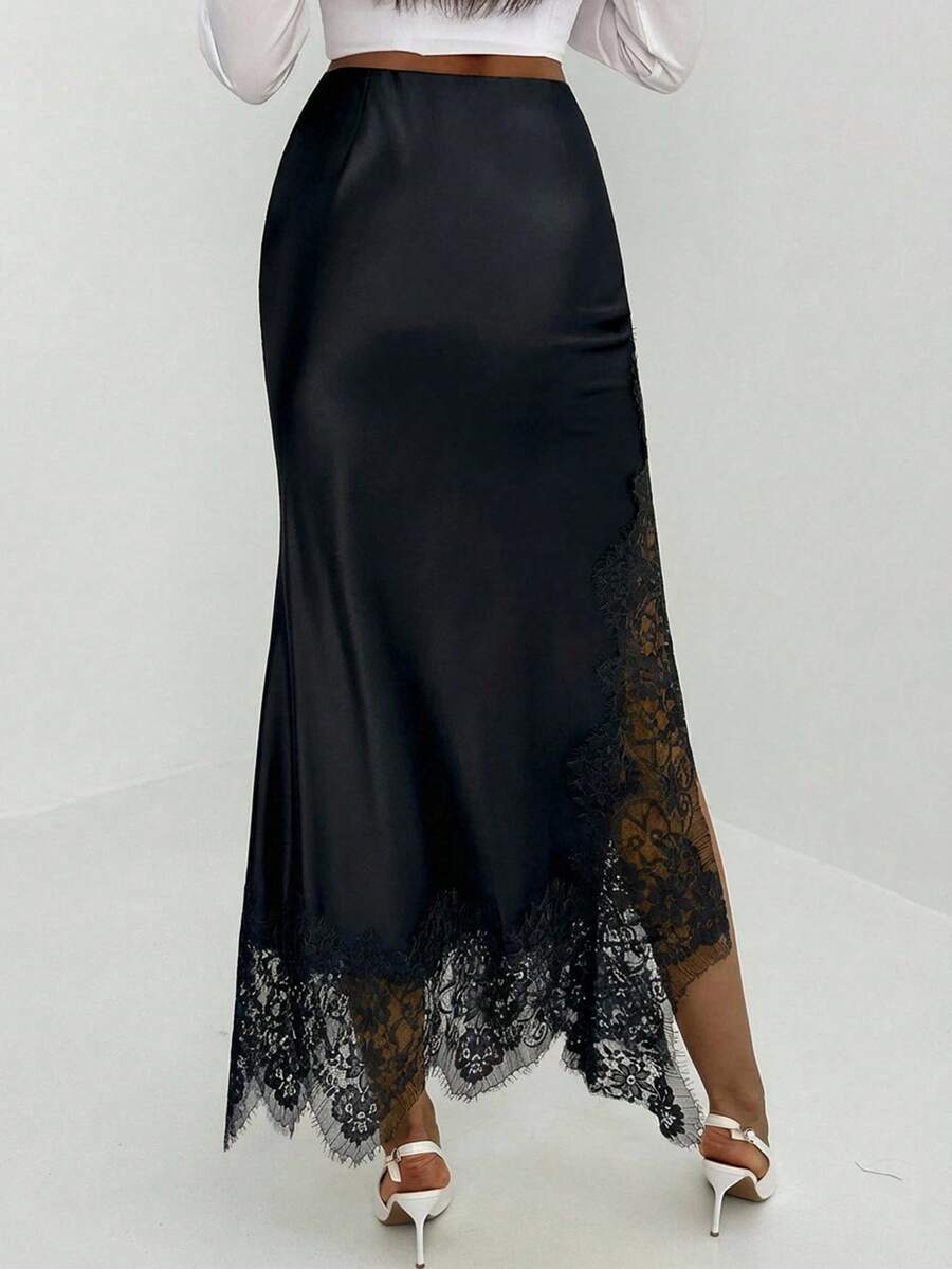 Contrast Lace Skirt
