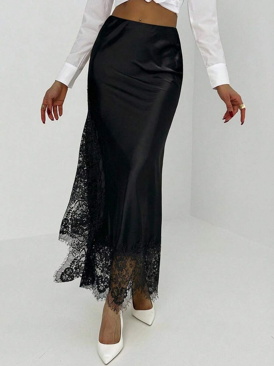 Contrast Lace Skirt