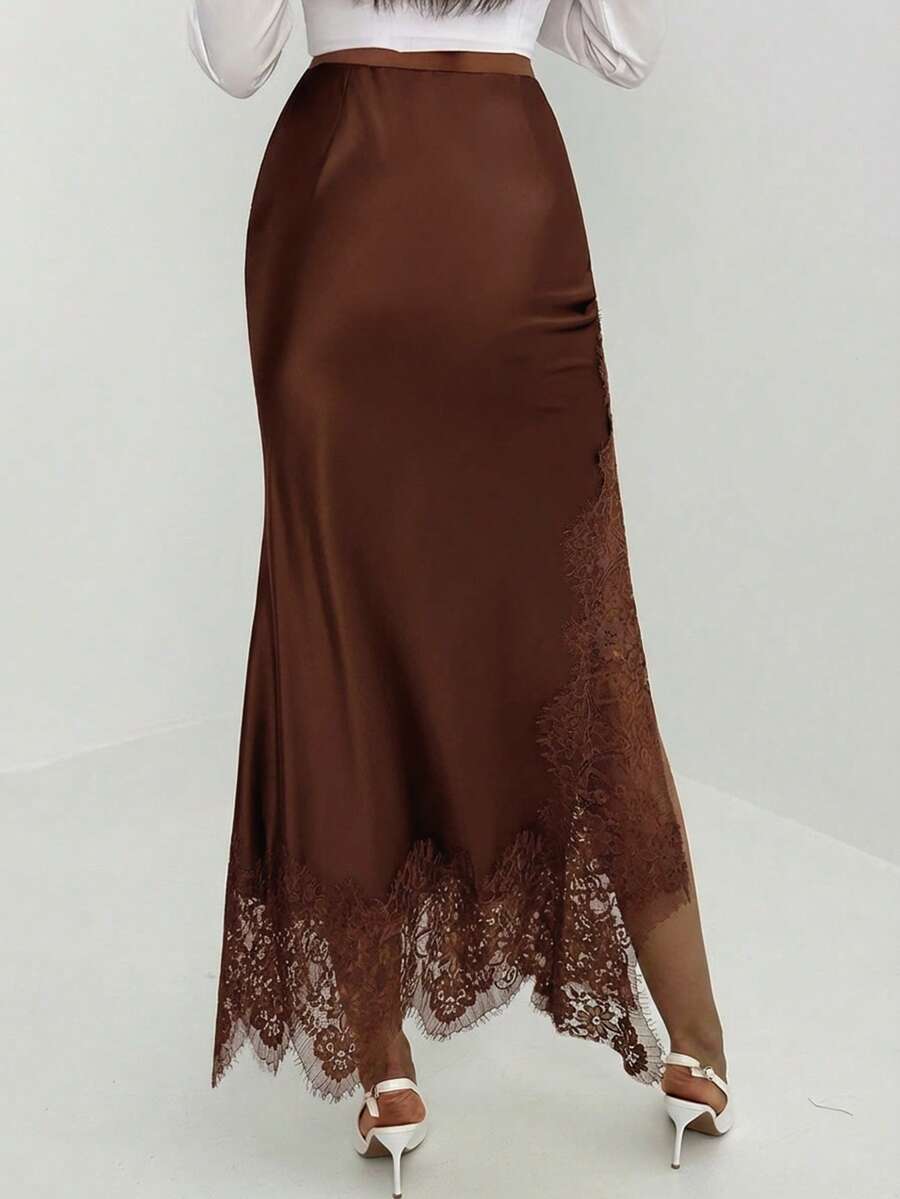 Contrast Lace Skirt