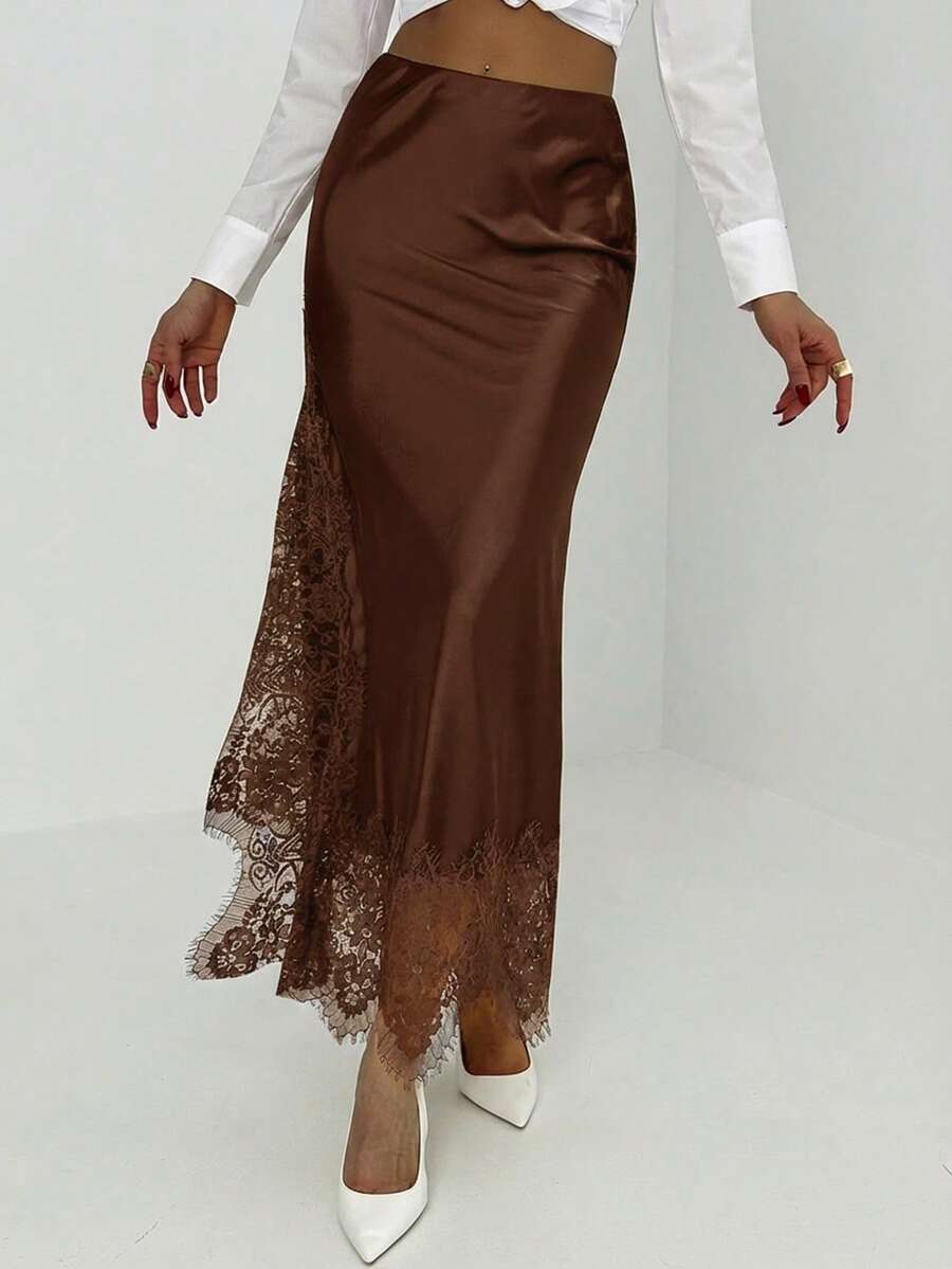 Contrast Lace Skirt