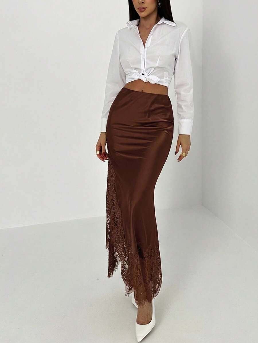 Contrast Lace Skirt