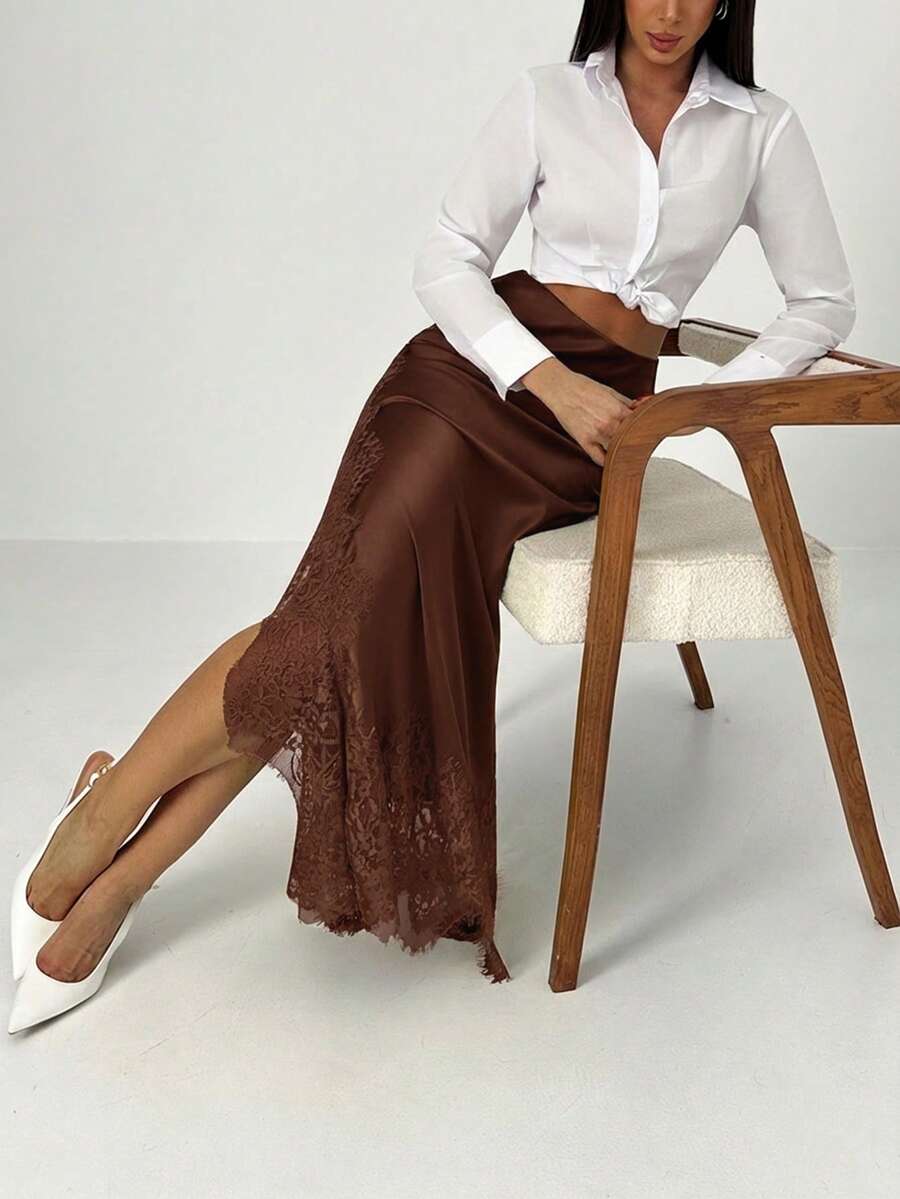 Contrast Lace Skirt