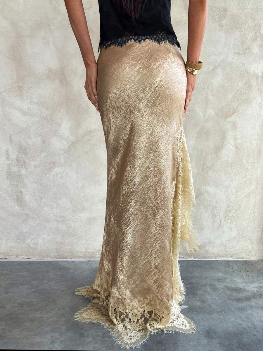 Contrast Lace Skirt