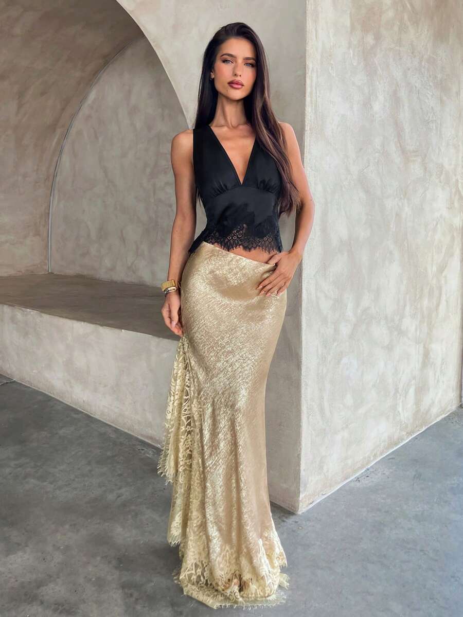 Contrast Lace Skirt