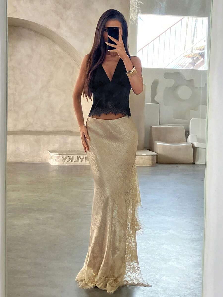 Contrast Lace Skirt