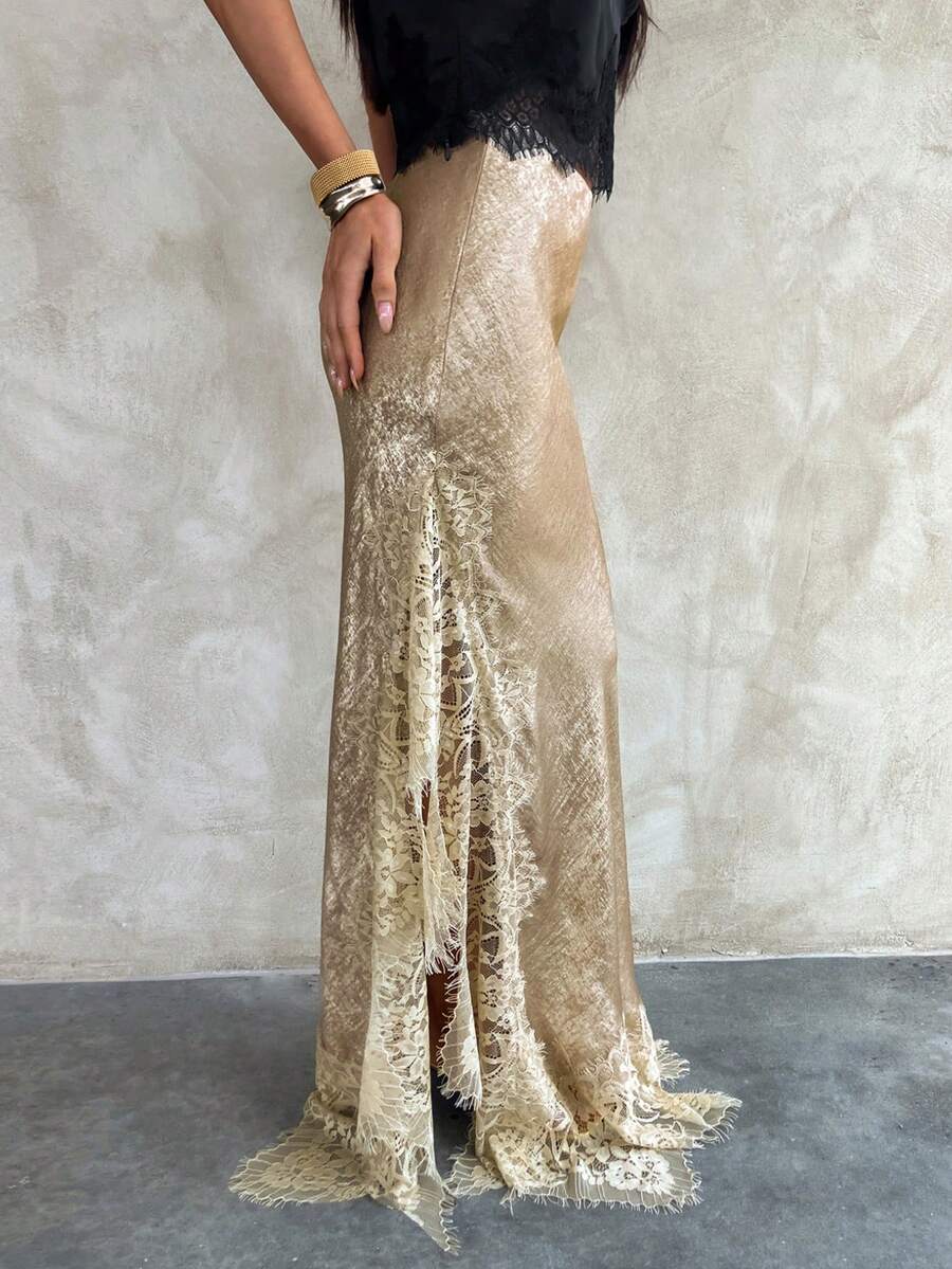 Contrast Lace Skirt