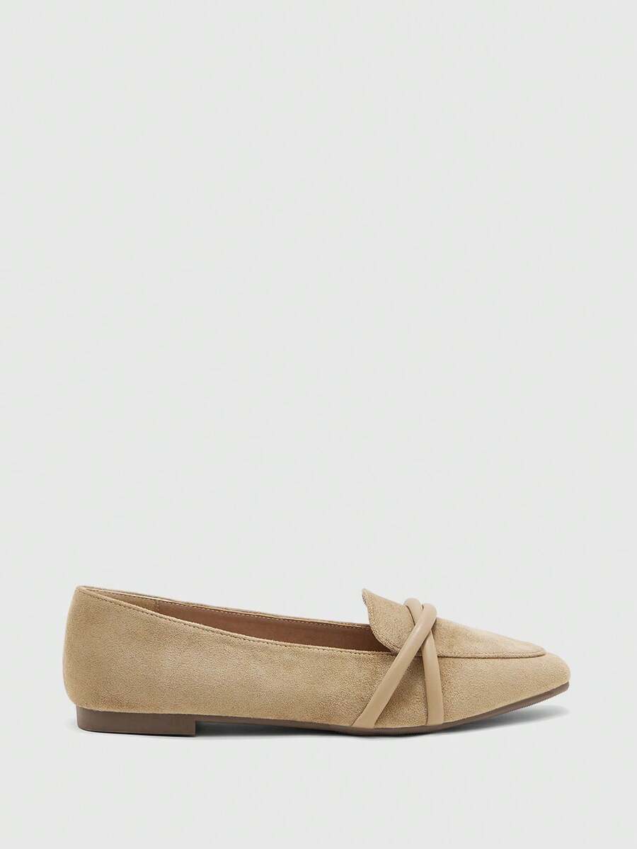 Croc Effect Criss Cross Strap Flats