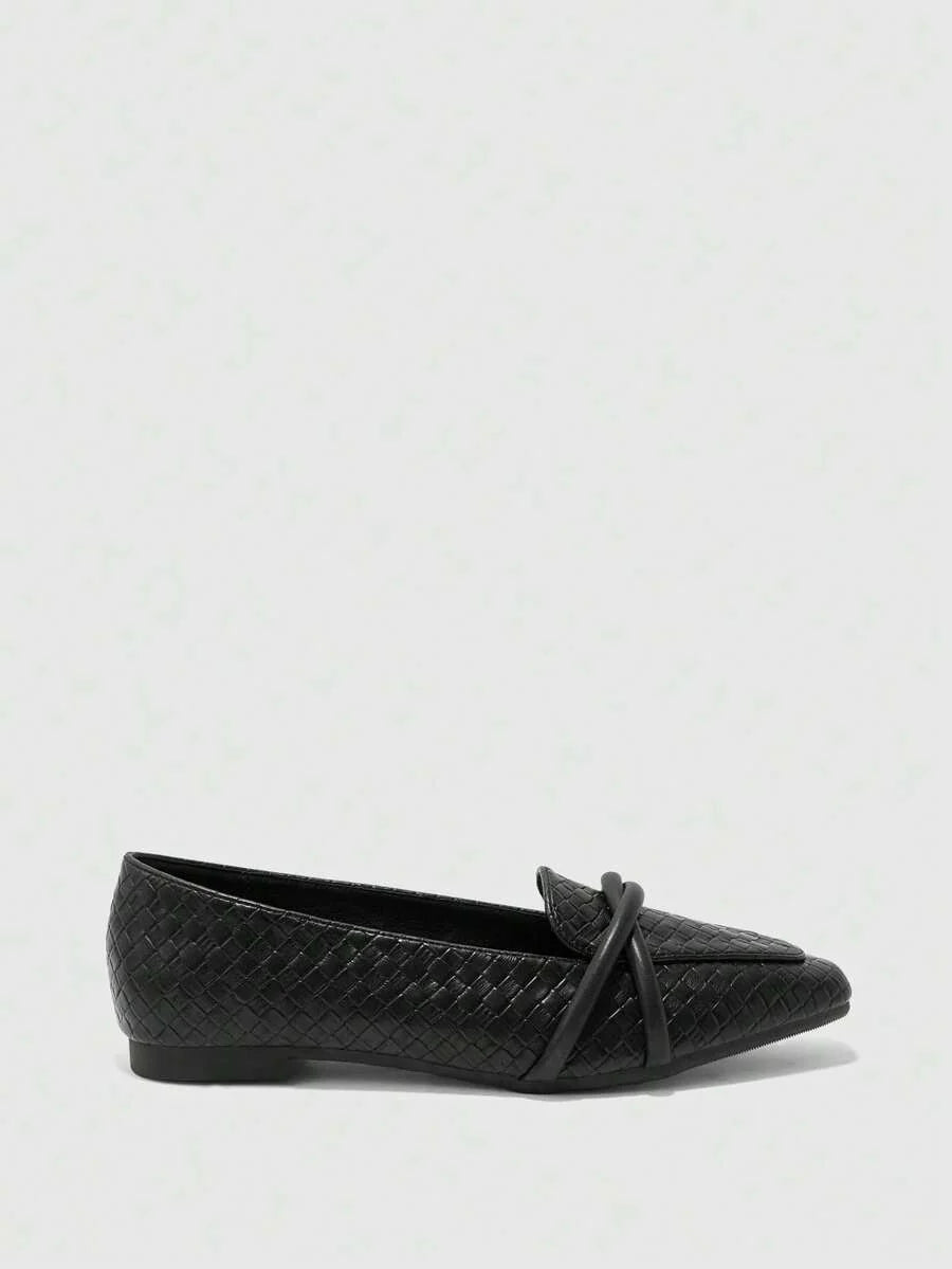 Croc Effect Criss Cross Strap Flats