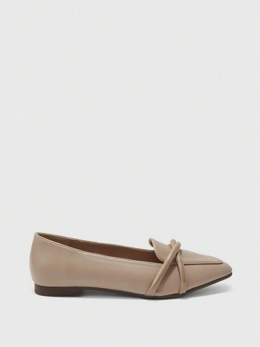 Croc Effect Criss Cross Strap Flats