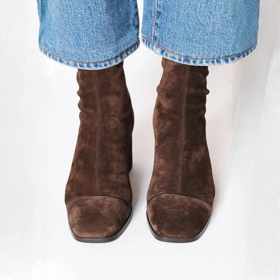 Elegant Heeled Boots